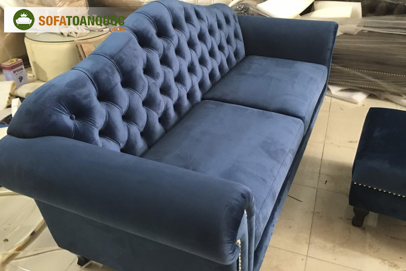 Ghế sofa văng tân cổ điển màu xanh