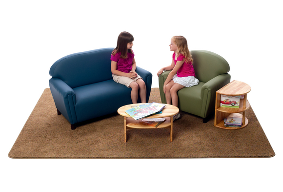 Nhà có trẻ con thì nên mua sofa da hay sofa vải?-1