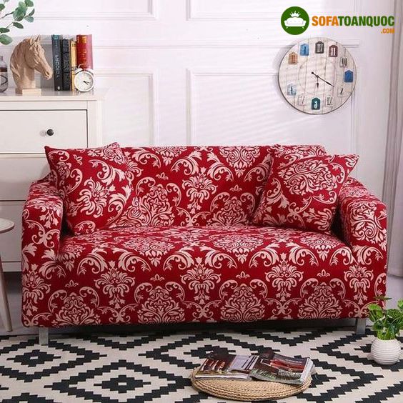sofa màu đỏ vải hoa