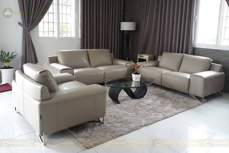Sofa da mã 214 - Một chiếc ghế sofa được làm từ chất liệu da mã cao cấp, đem lại sự sang trọng và đẳng cấp cho không gian phòng khách của bạn. Thiết kế đơn giản, tinh tế và đầy tính thẩm mỹ. Bên cạnh đó, sofa da mã mã 214 còn vô cùng thoải mái và êm ái, giúp bạn tận hưởng những giờ phút nghỉ ngơi thoả mái sau một ngày làm việc mệt nhọc. Đừng bỏ lỡ cơ hội sở hữu chiếc sofa đẳng cấp này!
